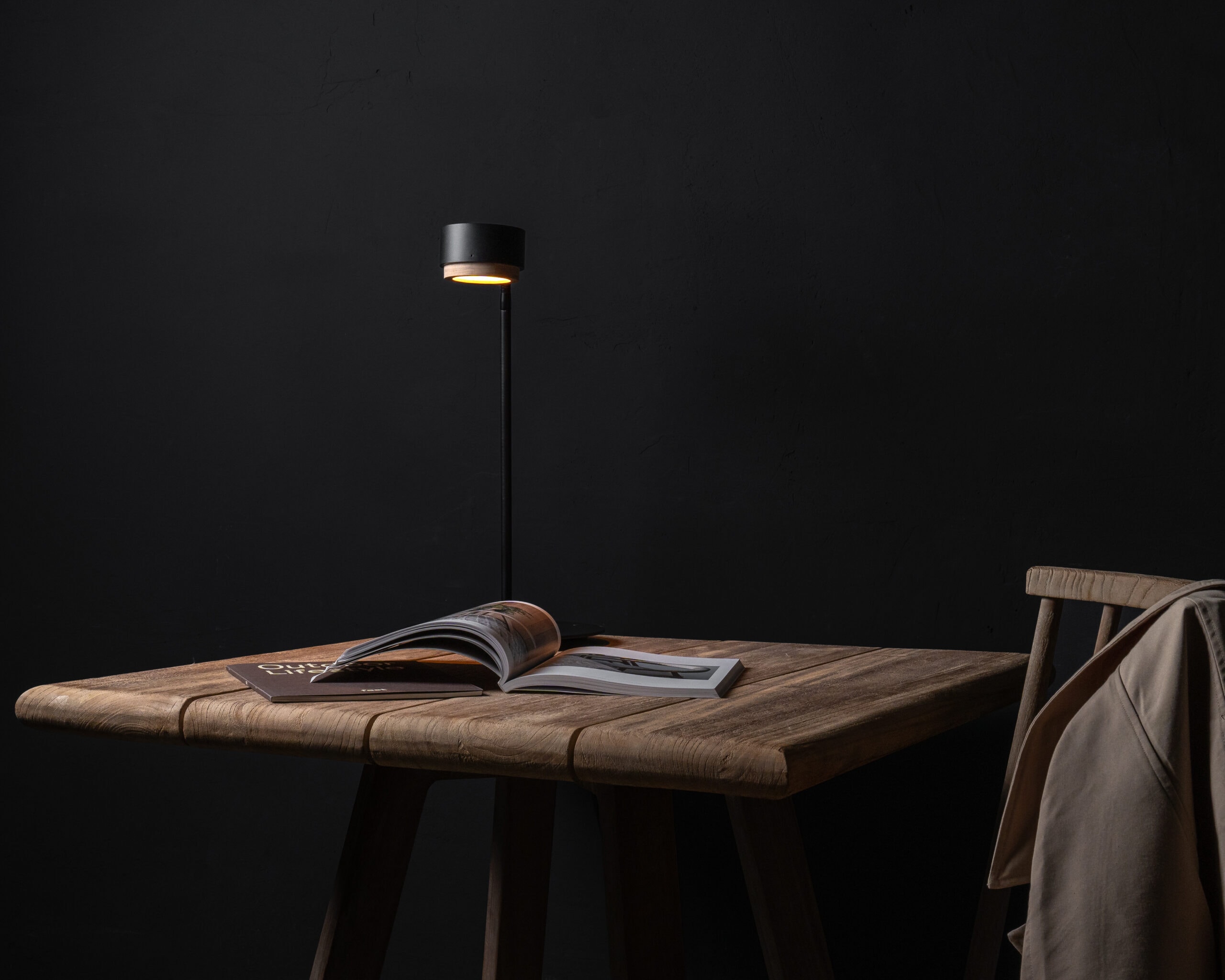 JUBI WOOD TABLE LOFTLIGHT